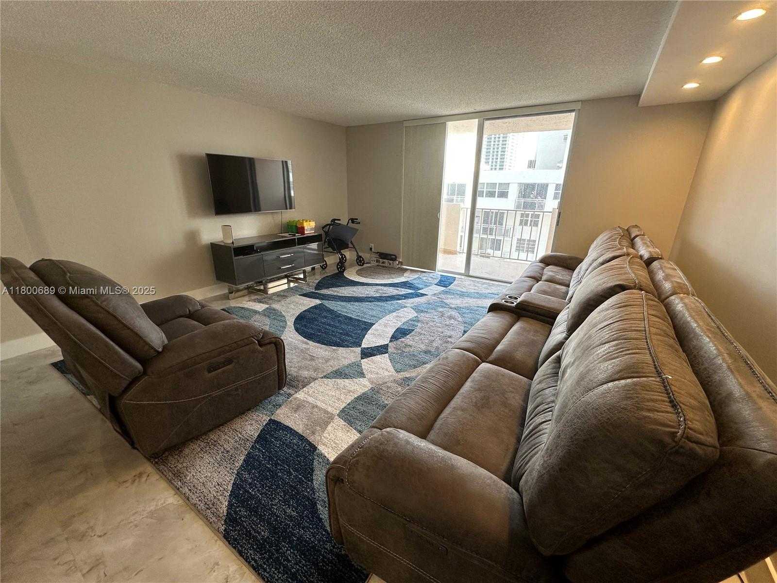 Small Image of 1865 SOUTH OCEAN DR #17C, Hallandale Beach Number 12