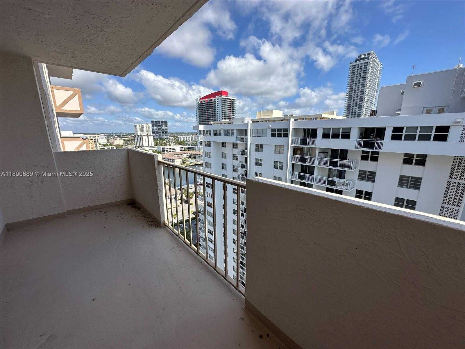 Small Image of 1865 SOUTH OCEAN DR #17C, Hallandale Beach Number 15