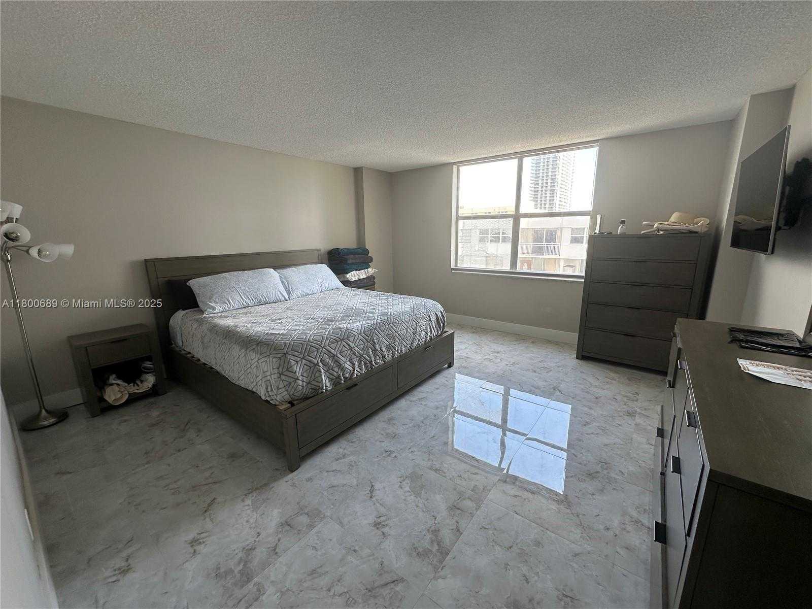 Small Image of 1865 SOUTH OCEAN DR #17C, Hallandale Beach Number 18