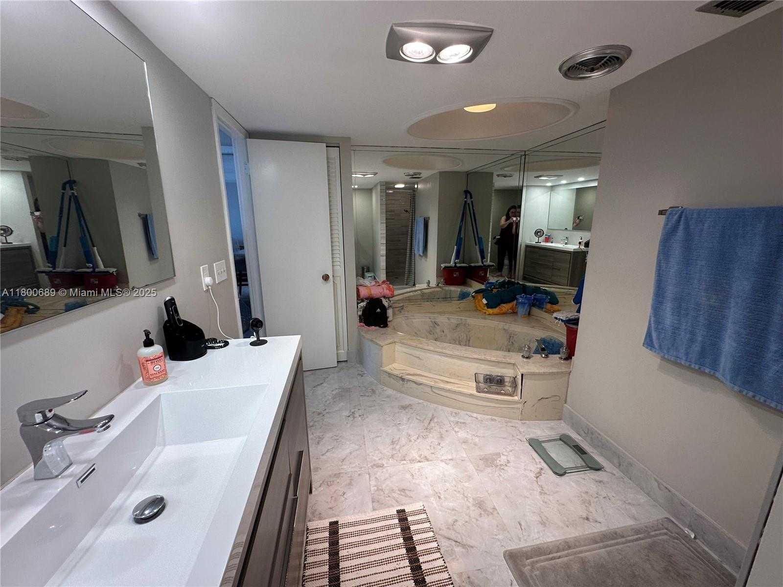 Small Image of 1865 SOUTH OCEAN DR #17C, Hallandale Beach Number 22