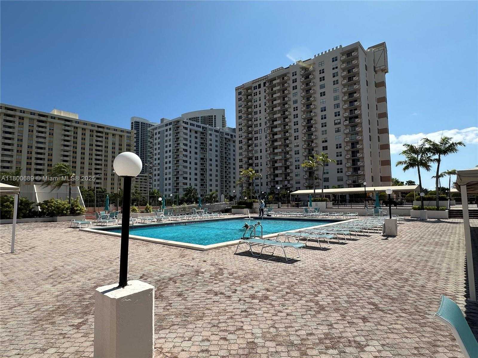 Small Image of 1865 SOUTH OCEAN DR #17C, Hallandale Beach Number 34
