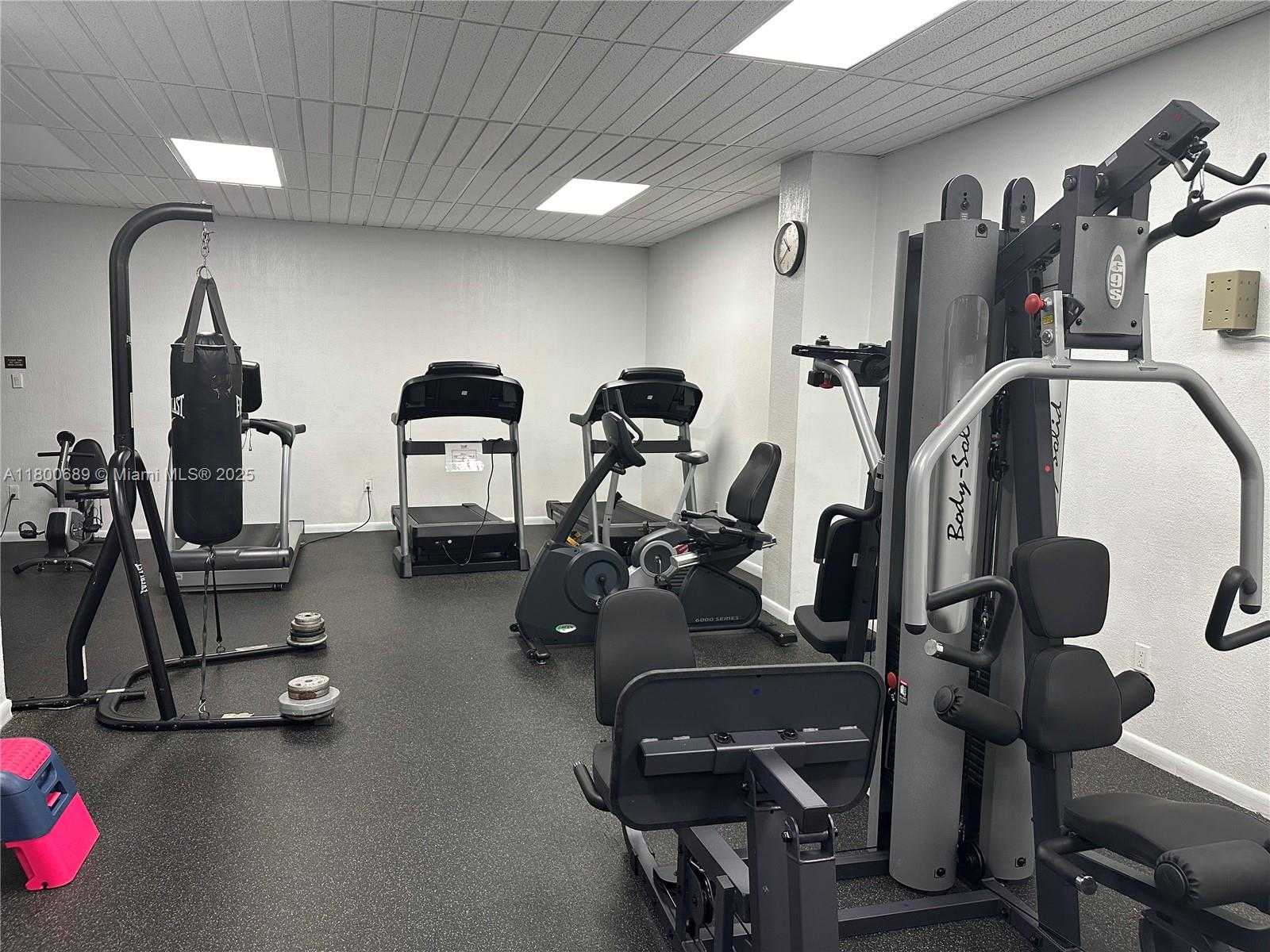 Small Image of 1865 SOUTH OCEAN DR #17C, Hallandale Beach Number 37