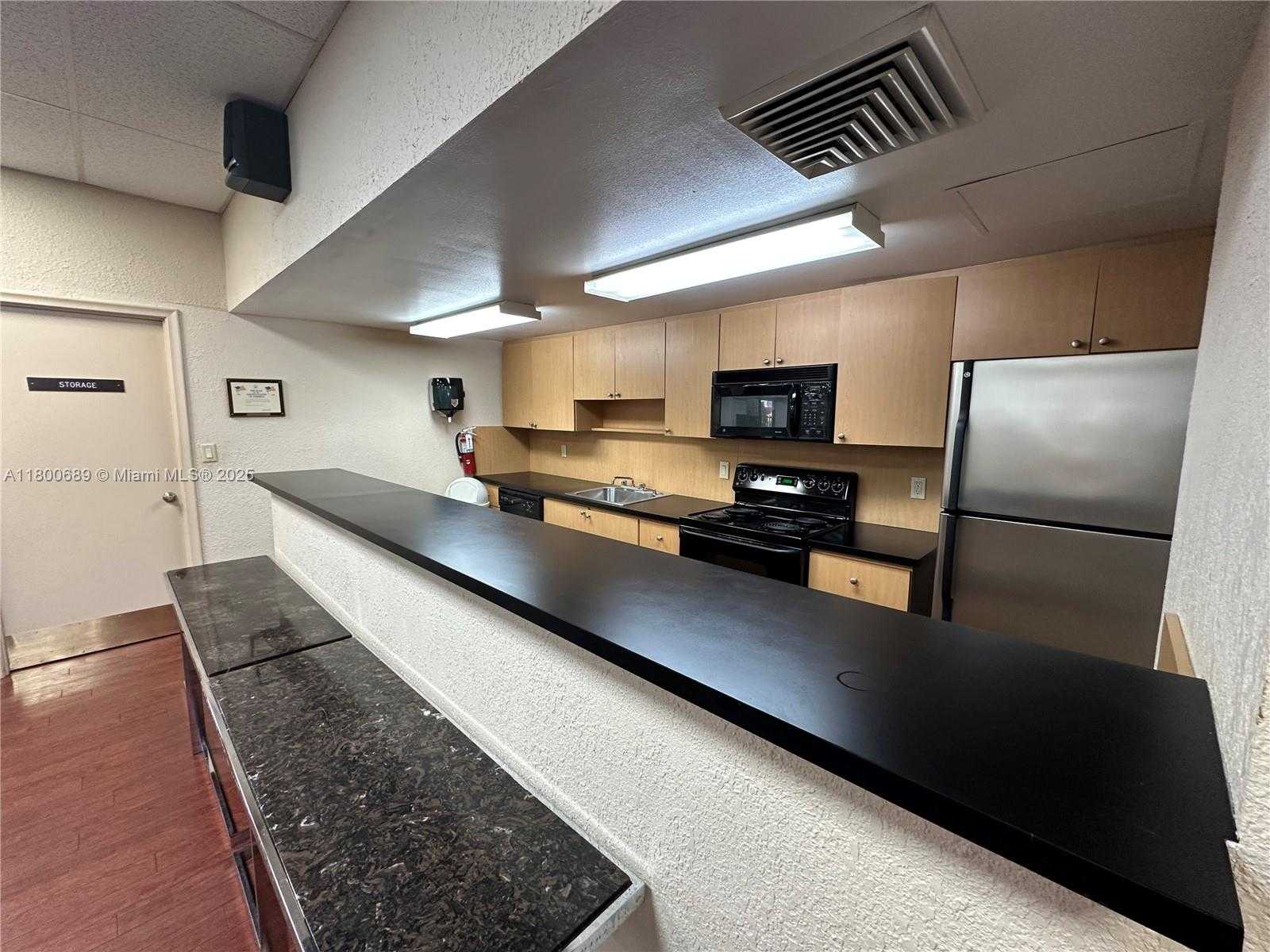 Small Image of 1865 SOUTH OCEAN DR #17C, Hallandale Beach Number 47