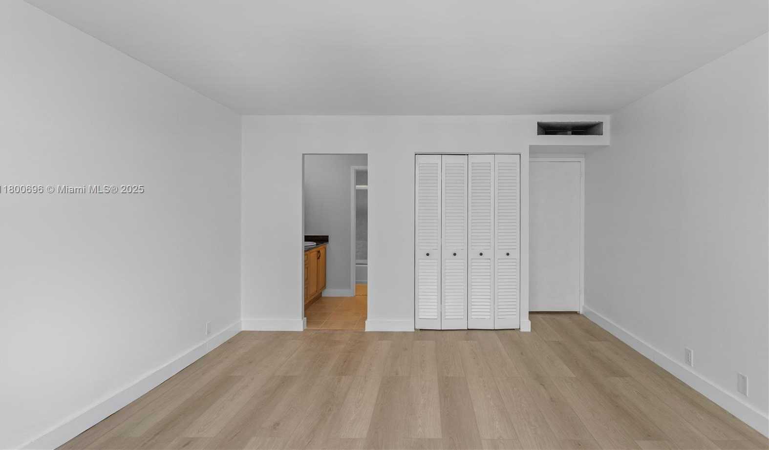 Small Image of 9511 COLLINS AVE #806, Surfside Number 12