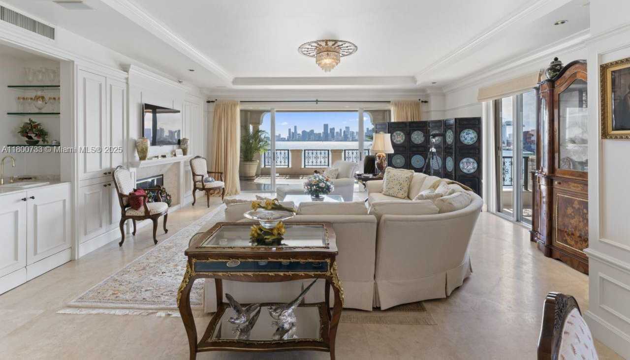 Small Image of 5266 FISHER ISLAND DR #5266, Miami Beach Number 10