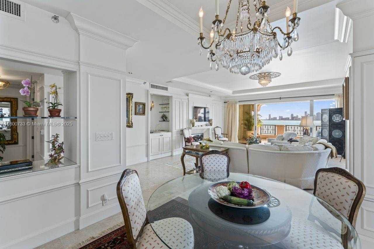 Small Image of 5266 FISHER ISLAND DR #5266, Miami Beach Number 13