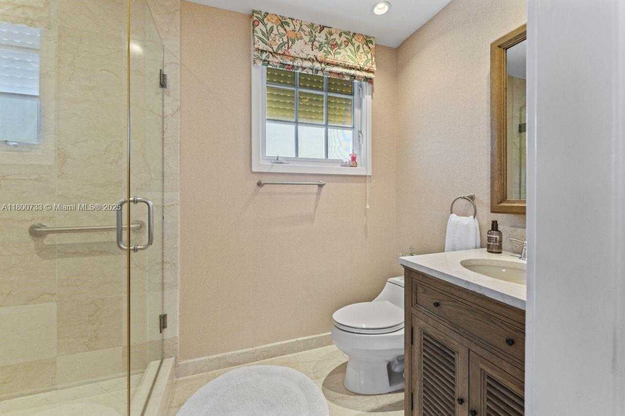 Small Image of 5266 FISHER ISLAND DR #5266, Miami Beach Number 26