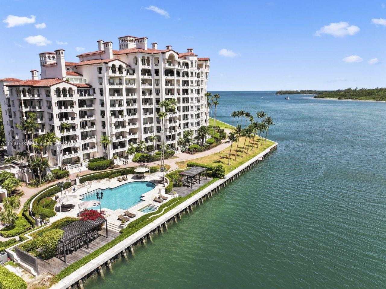 Small Image of 5266 FISHER ISLAND DR #5266, Miami Beach Number 3