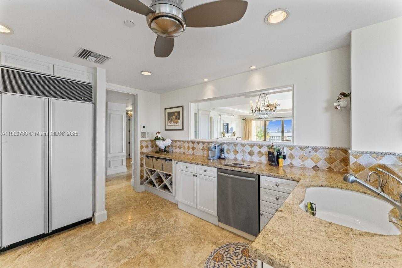 Small Image of 5266 FISHER ISLAND DR #5266, Miami Beach Number 32