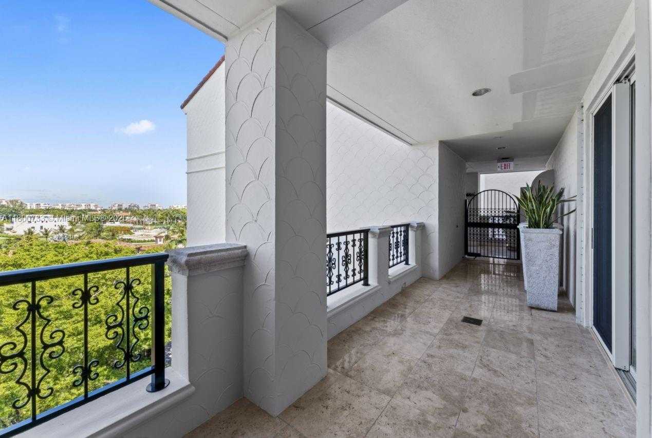 Small Image of 5266 FISHER ISLAND DR #5266, Miami Beach Number 6