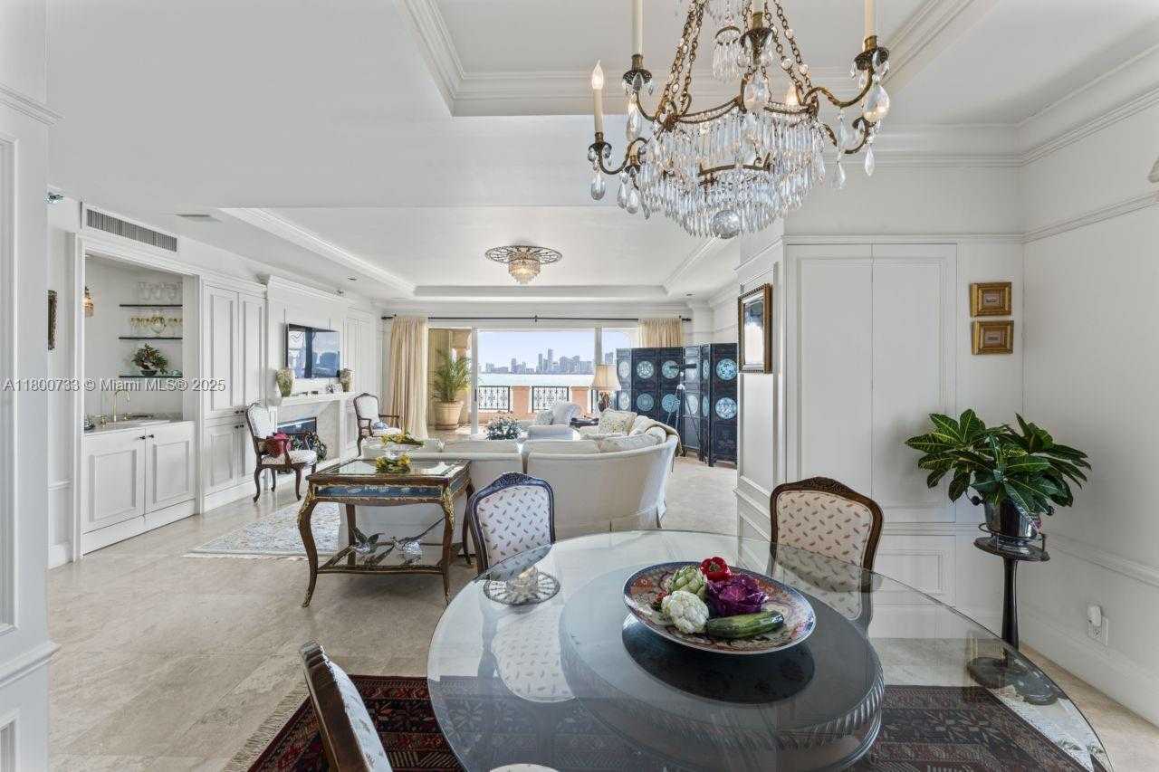 Small Image of 5266 FISHER ISLAND DR #5266, Miami Beach Number 8