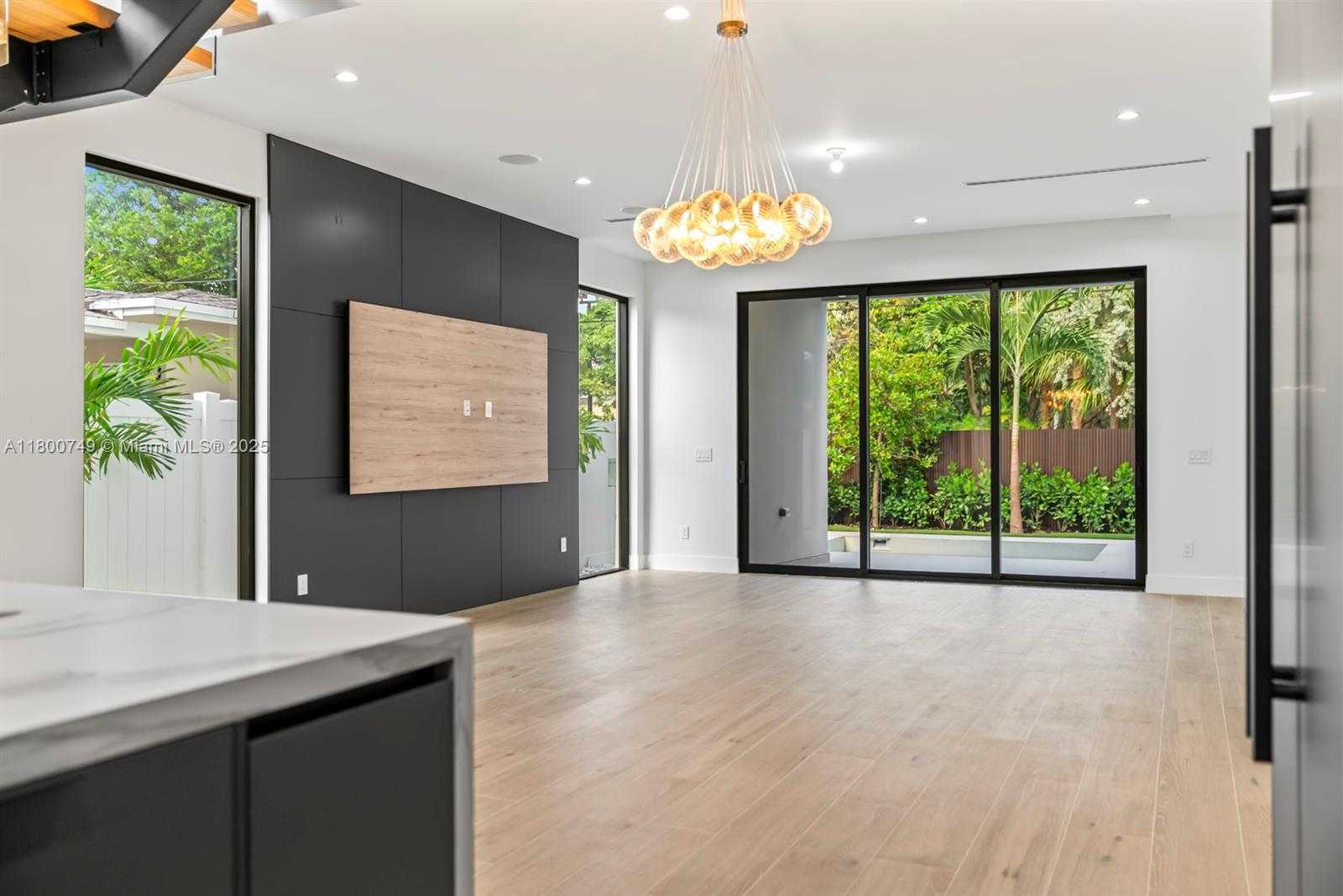 Small Image of 1812 MIAMI RD, Fort Lauderdale Number 11