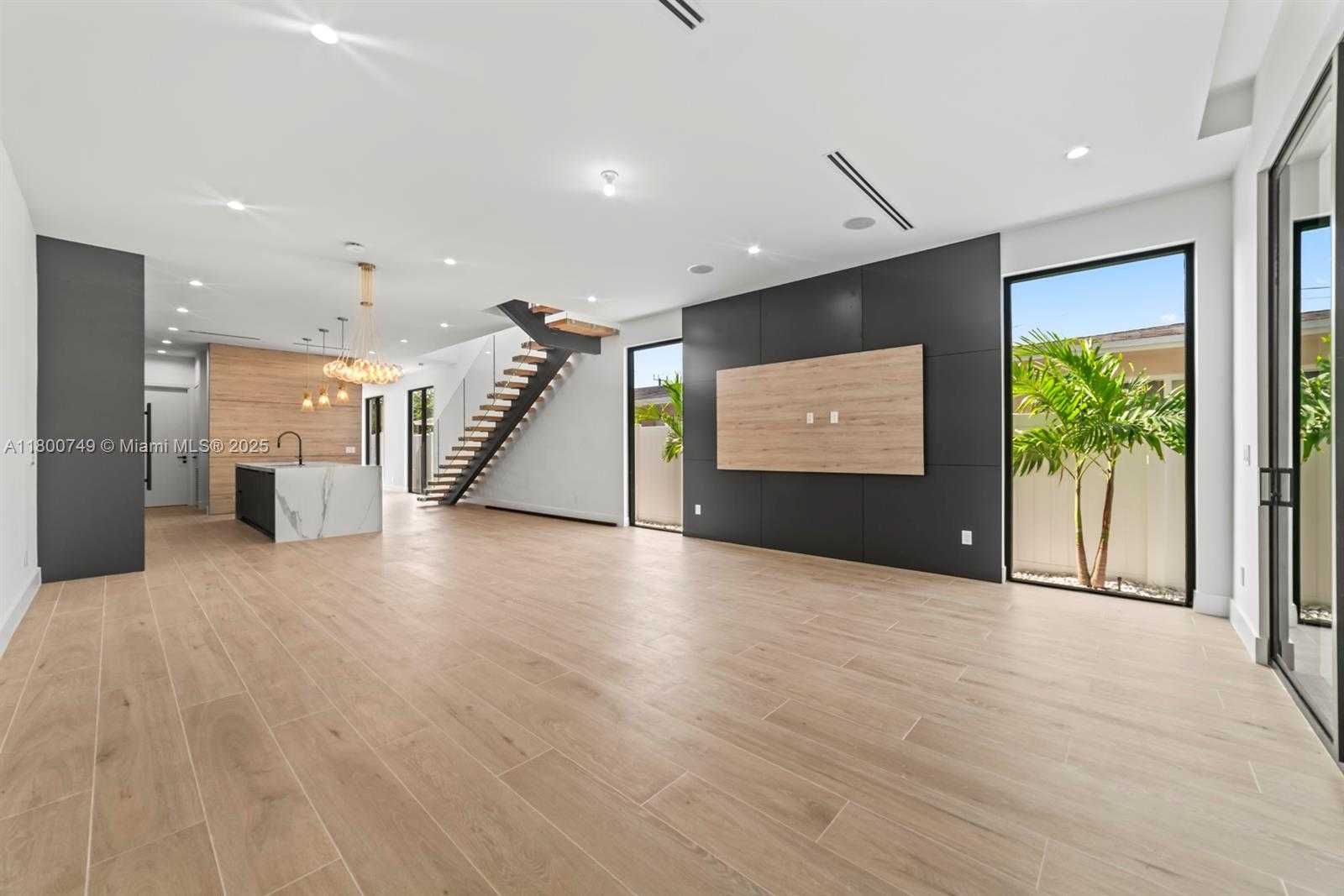 Small Image of 1812 MIAMI RD, Fort Lauderdale Number 14
