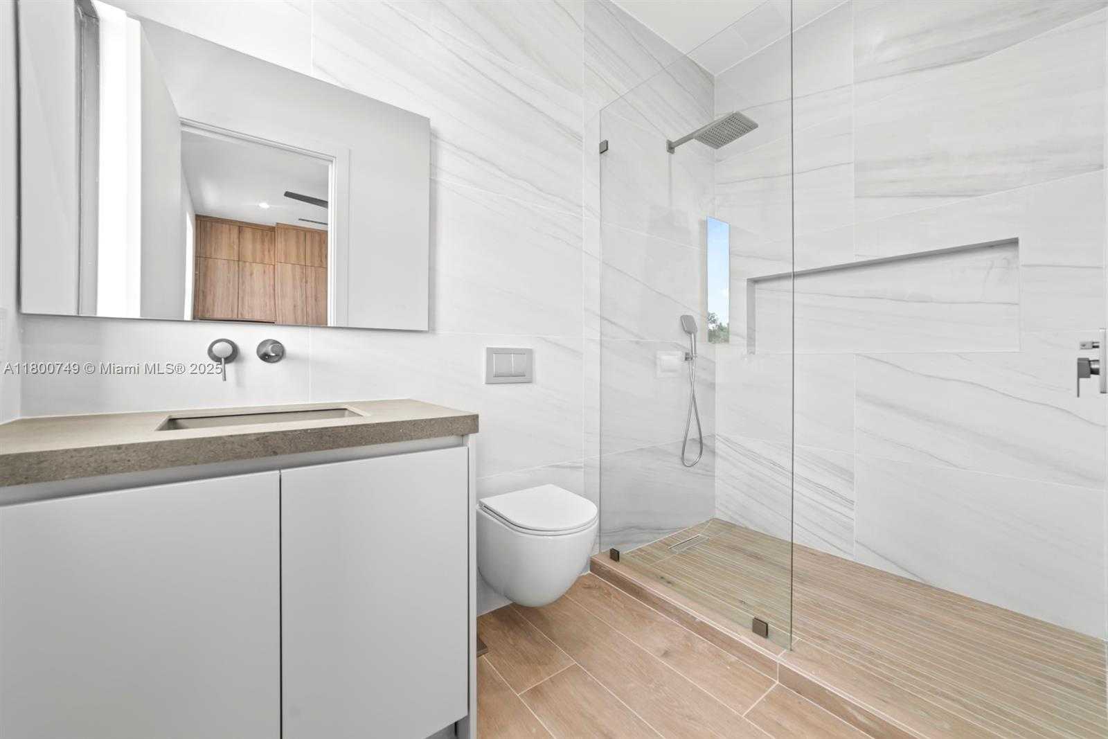 Small Image of 1812 MIAMI RD, Fort Lauderdale Number 24