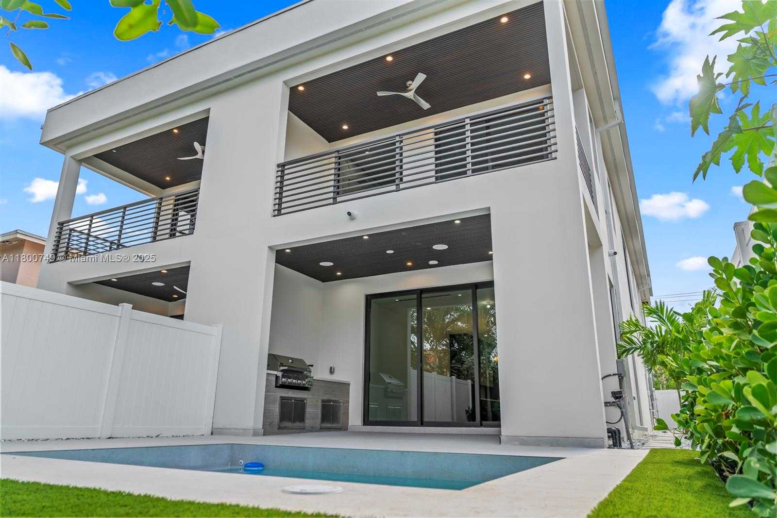 Small Image of 1812 MIAMI RD, Fort Lauderdale Number 28