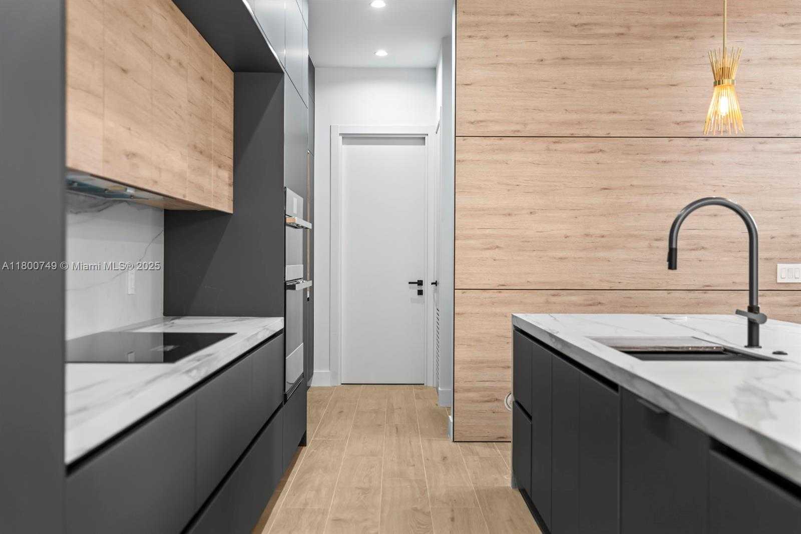 Small Image of 1812 MIAMI RD, Fort Lauderdale Number 9