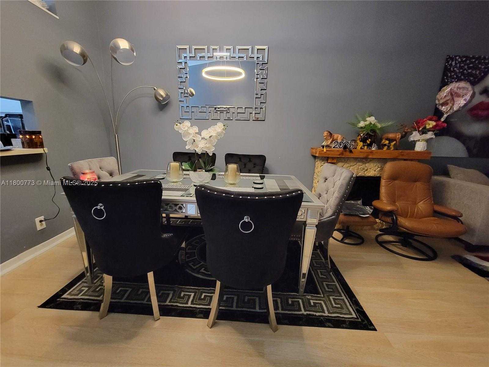 Small Image of 1025 GREEN PINE BLVD #B, West Palm Beach Number 12