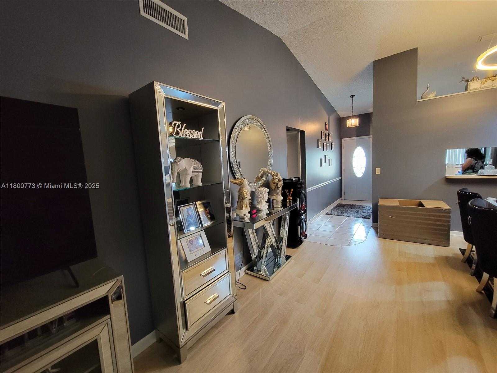 Small Image of 1025 GREEN PINE BLVD #B, West Palm Beach Number 15