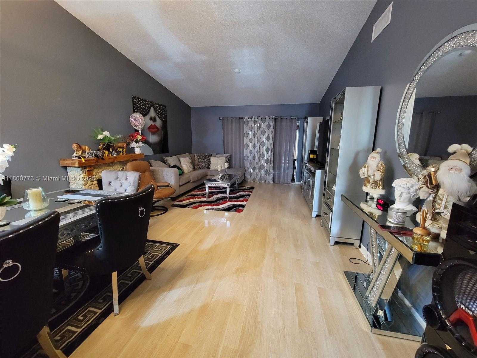 Small Image of 1025 GREEN PINE BLVD #B, West Palm Beach Number 18