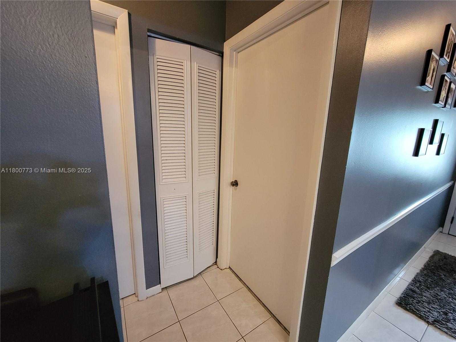 Small Image of 1025 GREEN PINE BLVD #B, West Palm Beach Number 22