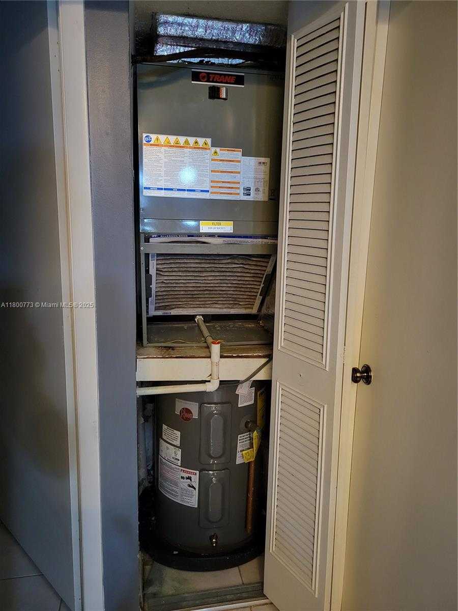 Small Image of 1025 GREEN PINE BLVD #B, West Palm Beach Number 25