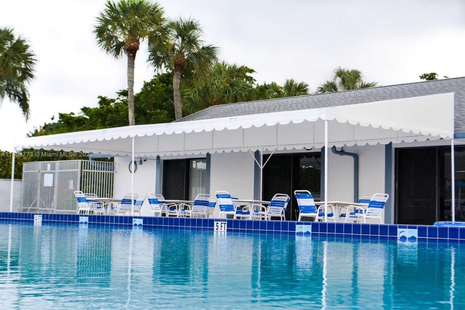 Small Image of 1025 GREEN PINE BLVD #B, West Palm Beach Number 43