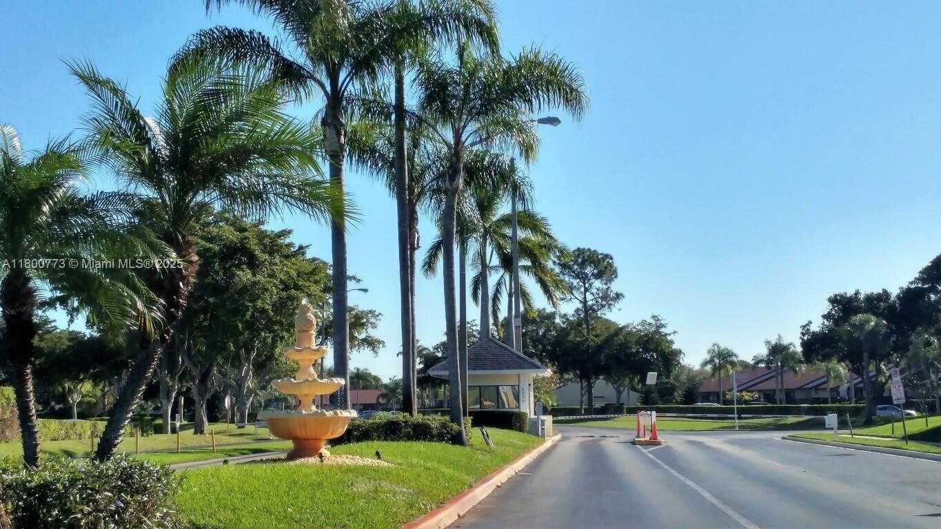 Small Image of 1025 GREEN PINE BLVD #B, West Palm Beach Number 46
