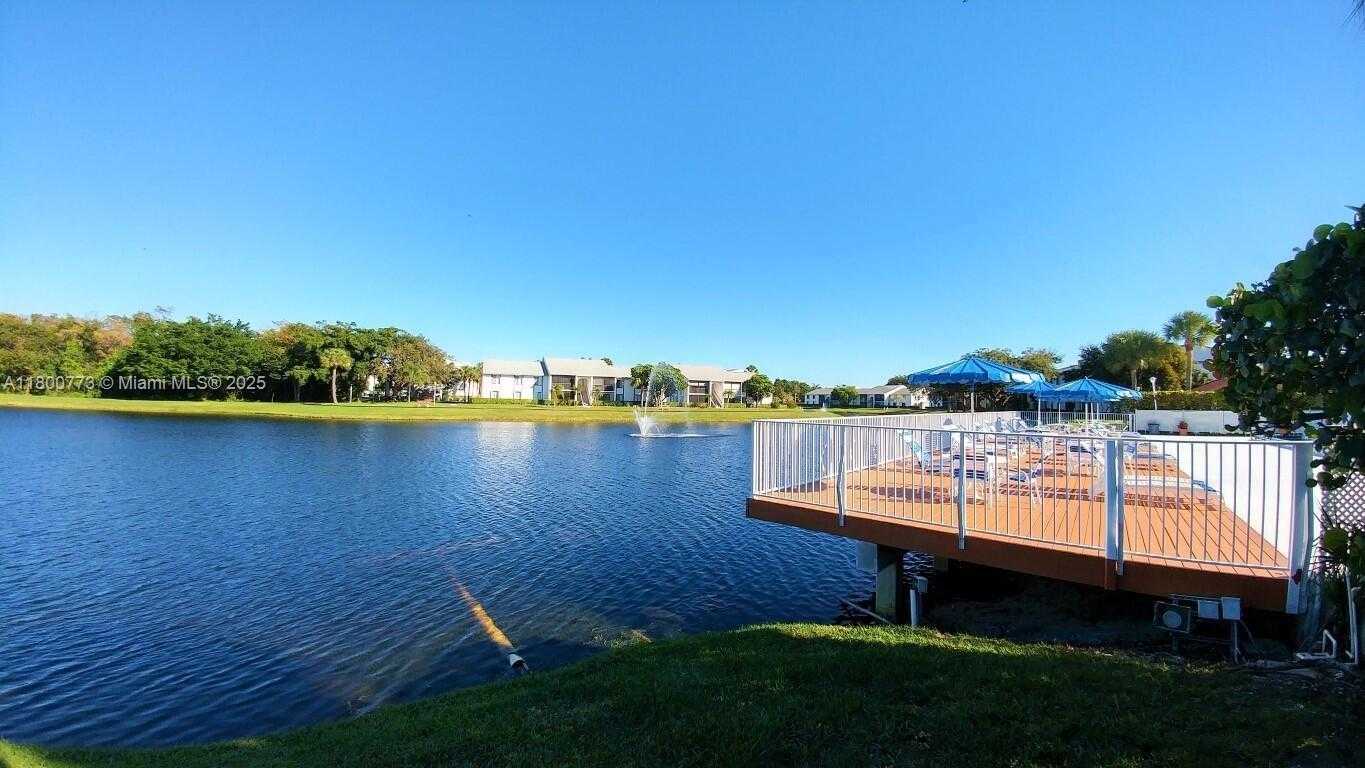 Small Image of 1025 GREEN PINE BLVD #B, West Palm Beach Number 48