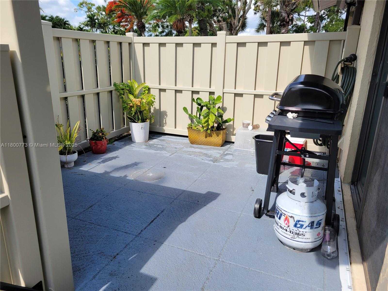 Small Image of 1025 GREEN PINE BLVD #B, West Palm Beach Number 5