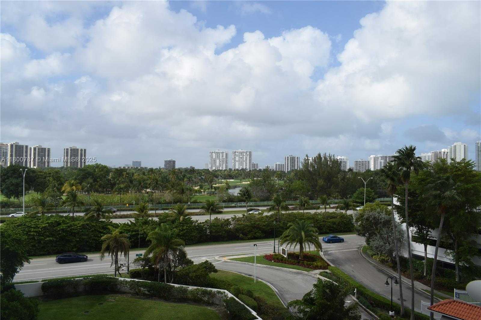 Small Image of 3300 NE 192 St, Aventura, FL 33180, USA Number 19