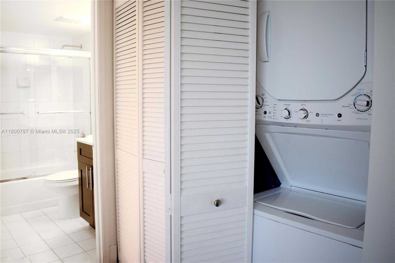 Small Image of 3300 NE 192 St, Aventura, FL 33180, USA Number 9