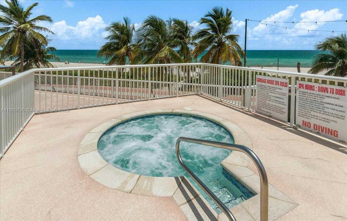 Small Image of 5401 COLLINS AVE #428, Miami Beach Number 10