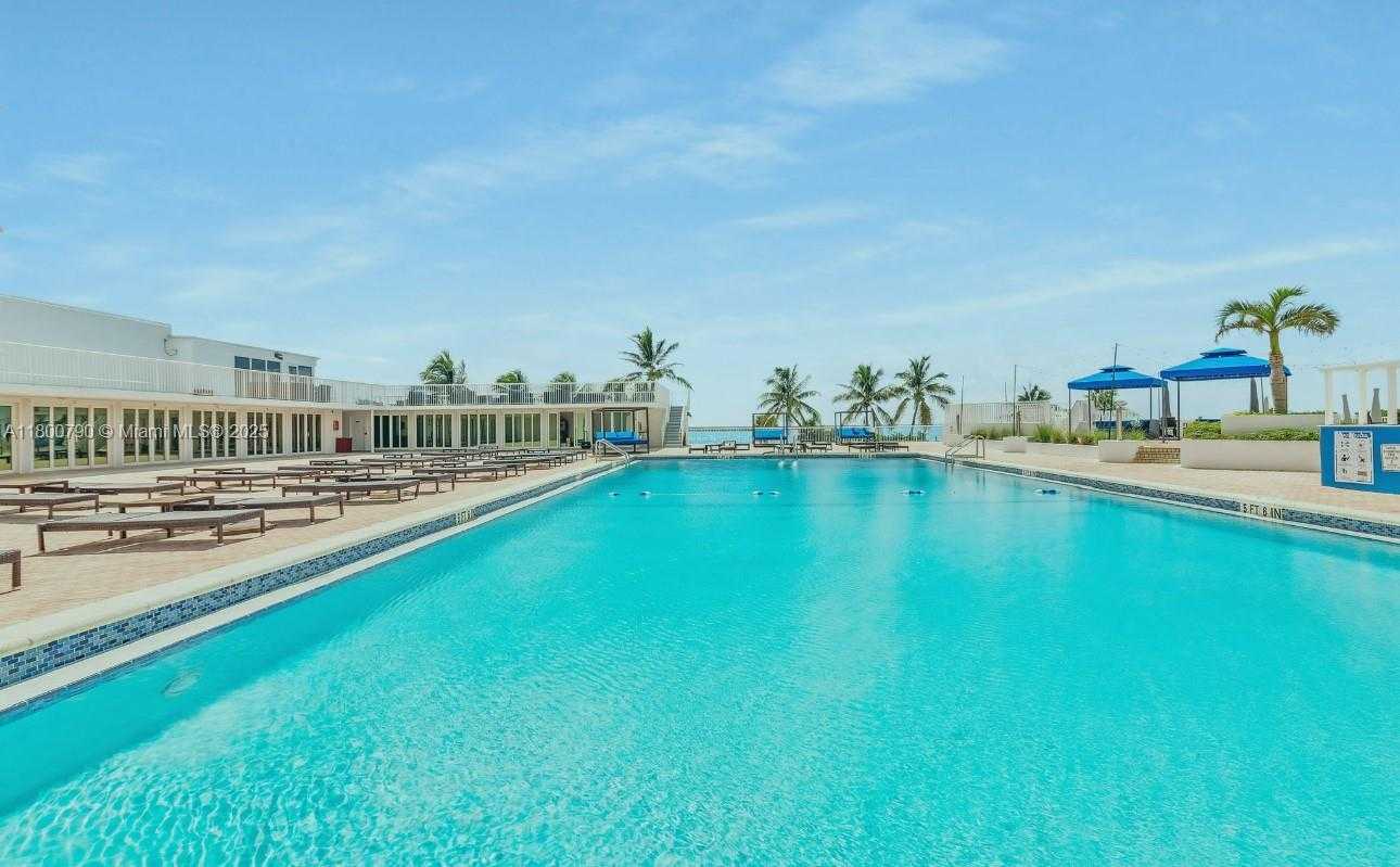 Small Image of 5401 COLLINS AVE #428, Miami Beach Number 11