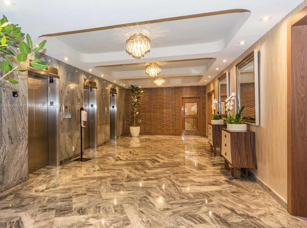 Small Image of 5401 COLLINS AVE #428, Miami Beach Number 13
