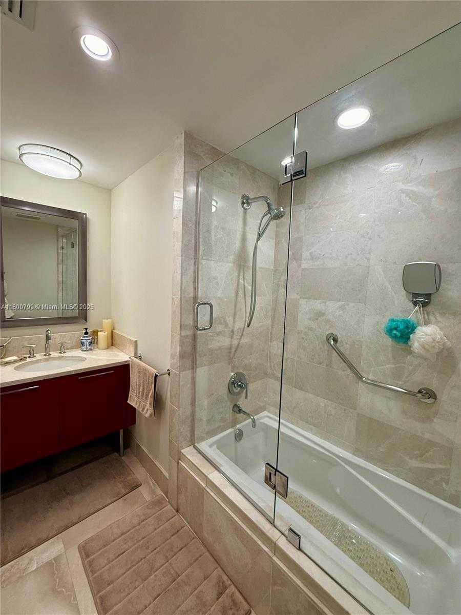 Small Image of 17001 COLLINS AVE #3005, Sunny Isles Beach Number 32