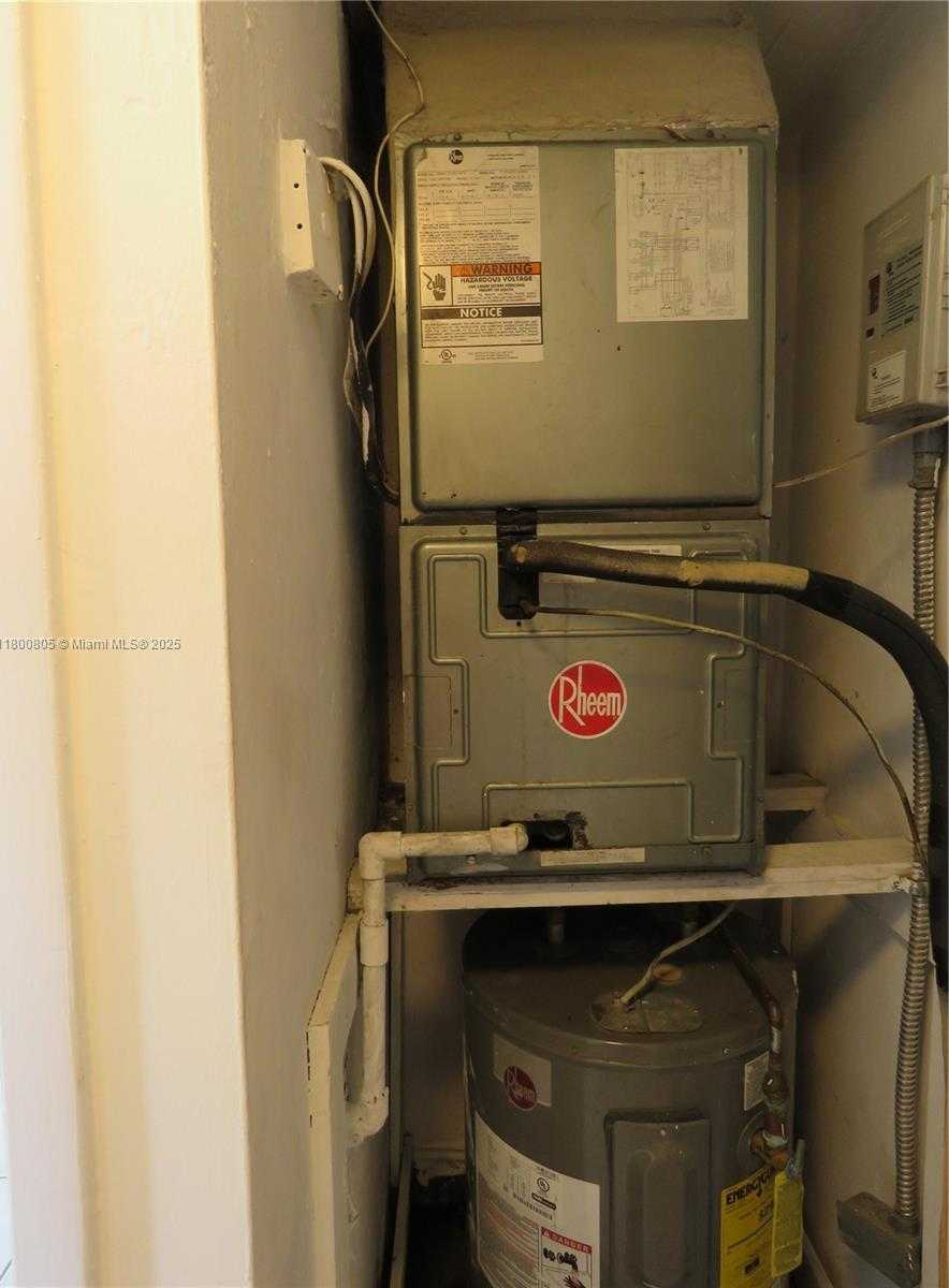 Small Image of 10822 NORTH KENDALL DR #S14, Miami Number 15