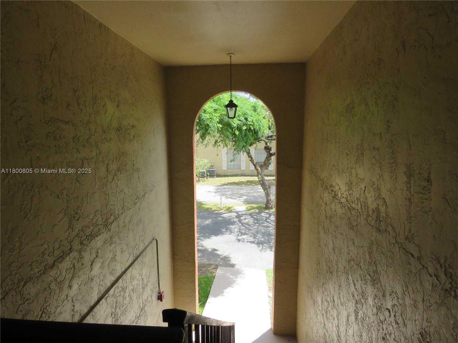 Small Image of 10822 NORTH KENDALL DR #S14, Miami Number 19