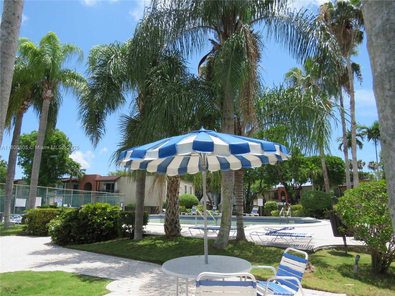 Small Image of 10822 NORTH KENDALL DR #S14, Miami Number 25