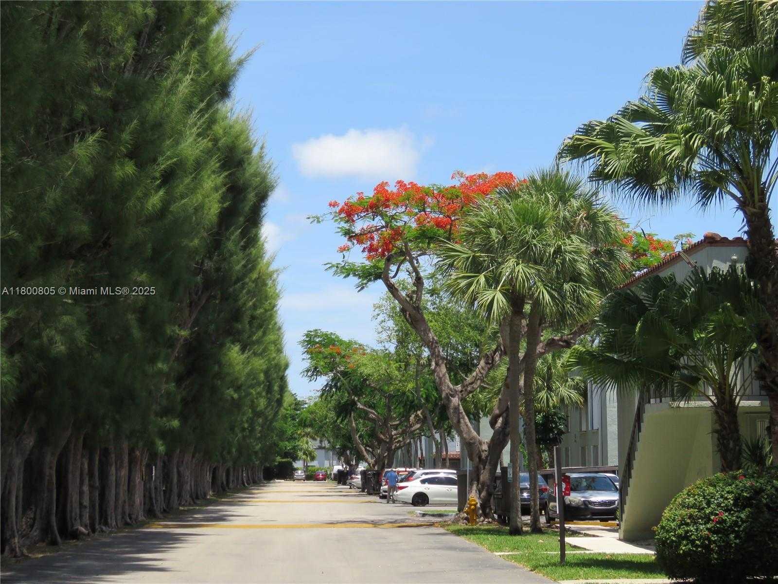 Small Image of 10822 NORTH KENDALL DR #S14, Miami Number 28