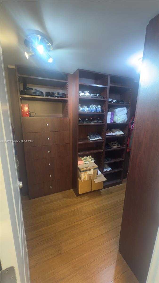 Small Image of 1351 NORTH EAST MIAMI GARDENS DR #1225E, Miami Number 19