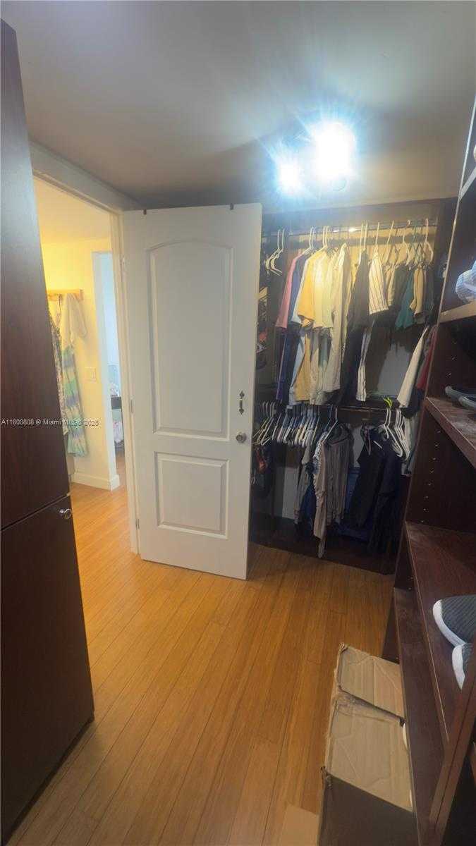 Small Image of 1351 NORTH EAST MIAMI GARDENS DR #1225E, Miami Number 21