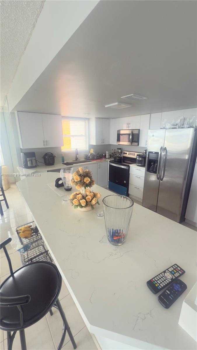 Small Image of 1351 NORTH EAST MIAMI GARDENS DR #1225E, Miami Number 27