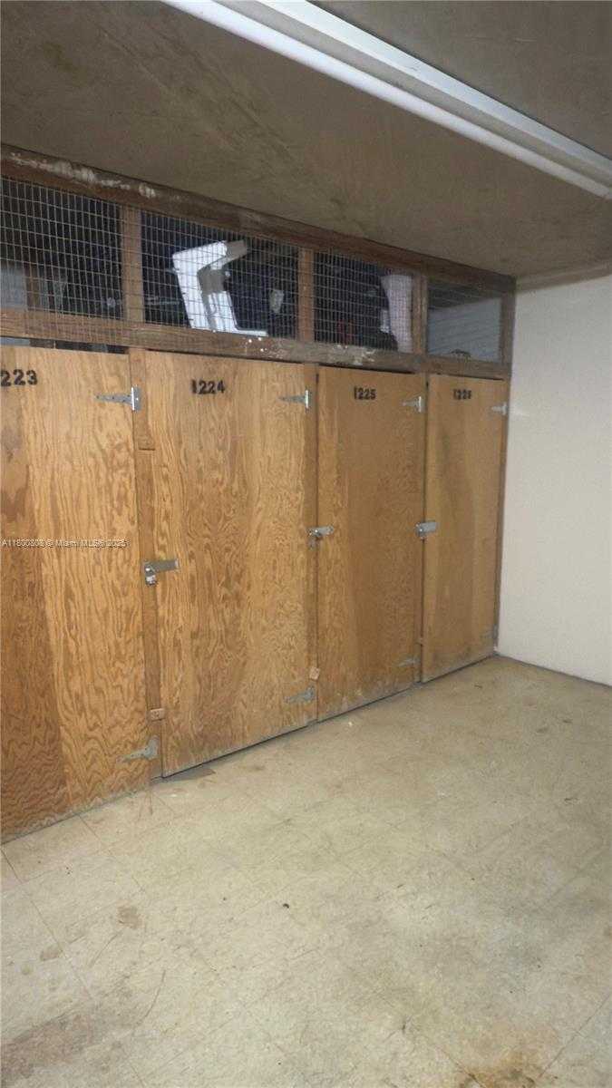 Small Image of 1351 NORTH EAST MIAMI GARDENS DR #1225E, Miami Number 34