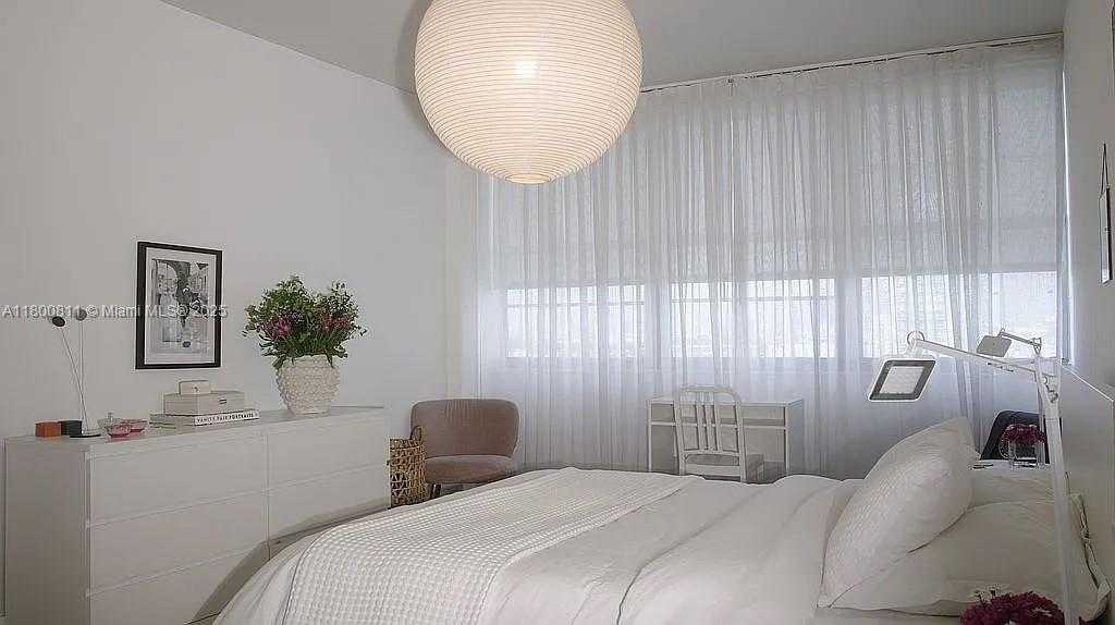 Small Image of 3 ISLAND AVE #12J, Miami Beach Number 9