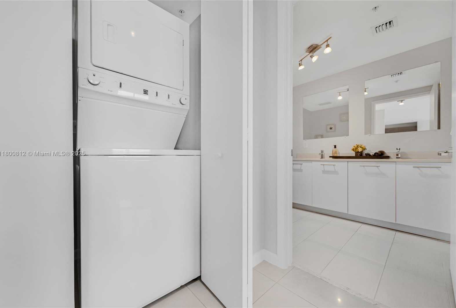 Small Image of 3250 NORTH EAST 1ST AVE #806, Miami Number 23