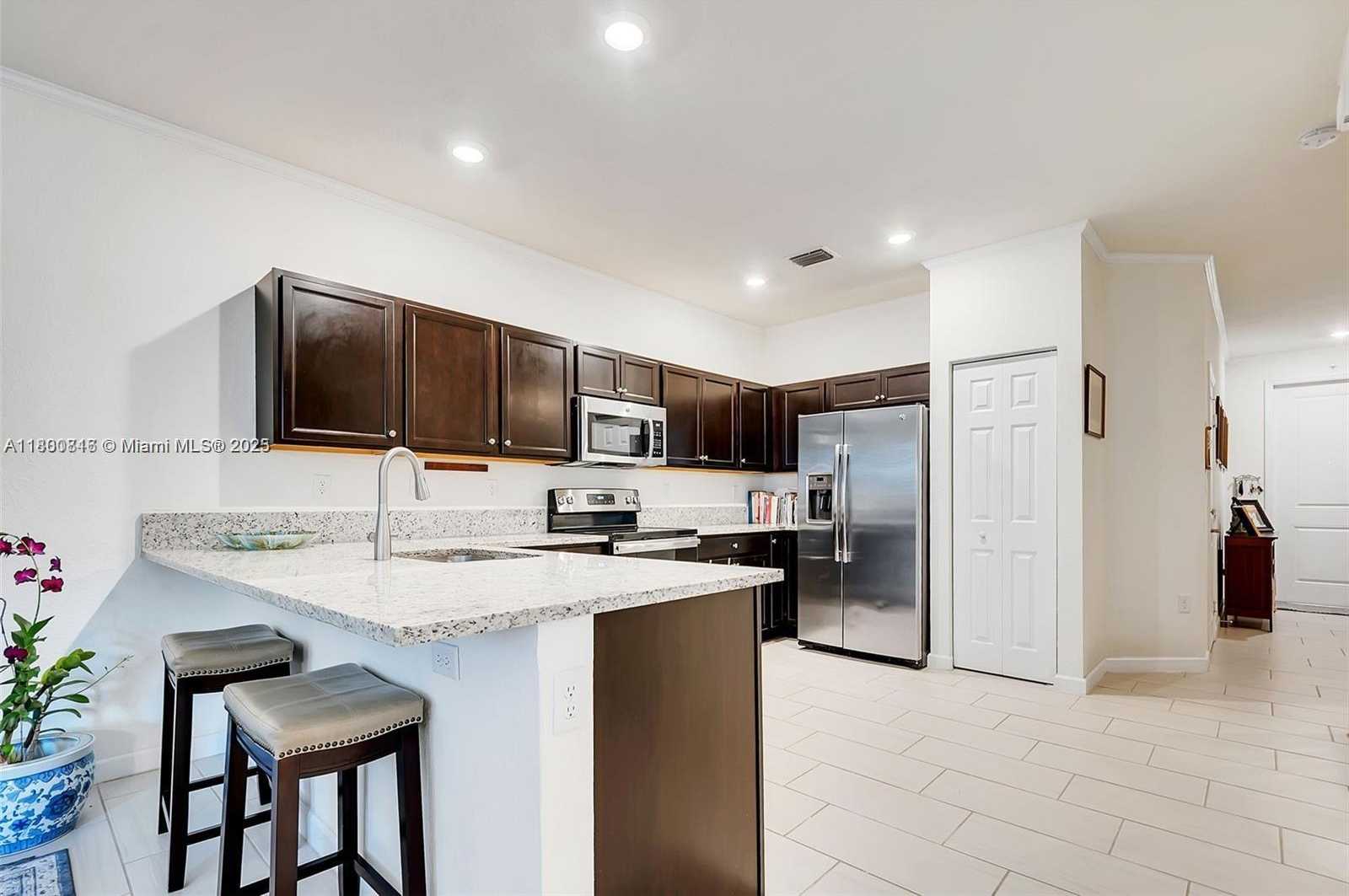Small Image of 15073 SOUTH WEST 119TH LN, Miami Number 12