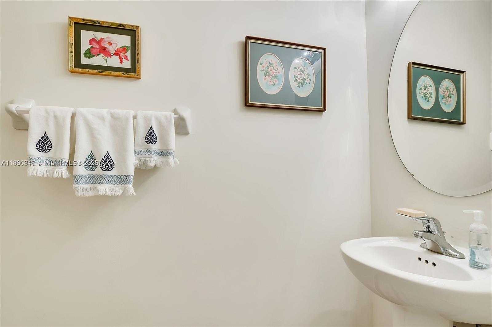 Small Image of 15073 SOUTH WEST 119TH LN, Miami Number 14