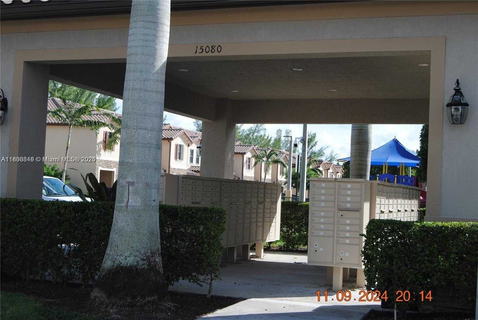 Small Image of 15073 SOUTH WEST 119TH LN, Miami Number 23