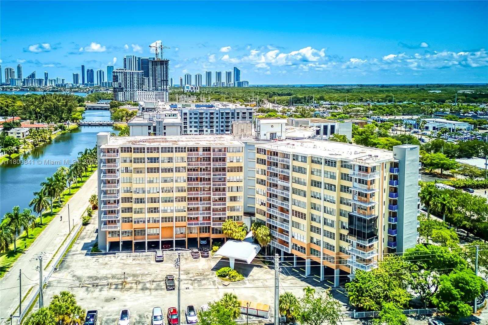 Small Image of 2025 NORTH EAST 164TH ST #907, North Miami Beach Number 34
