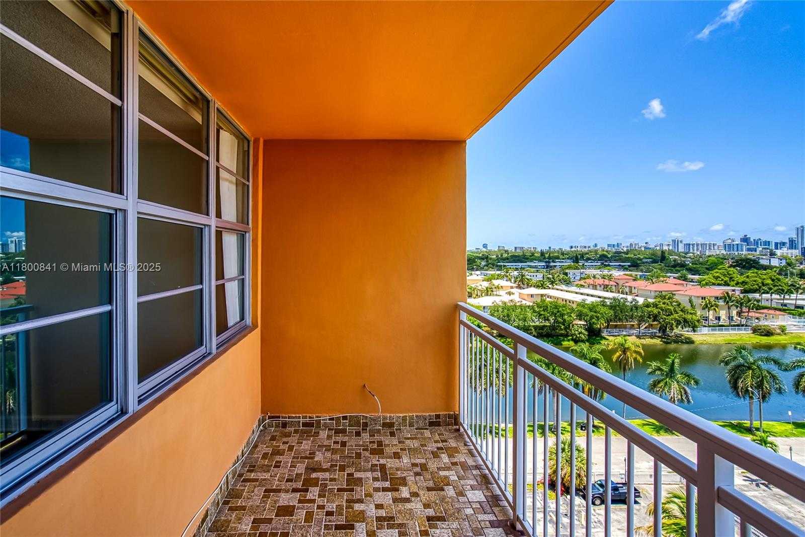 Small Image of 2025 NORTH EAST 164TH ST #907, North Miami Beach Number 4